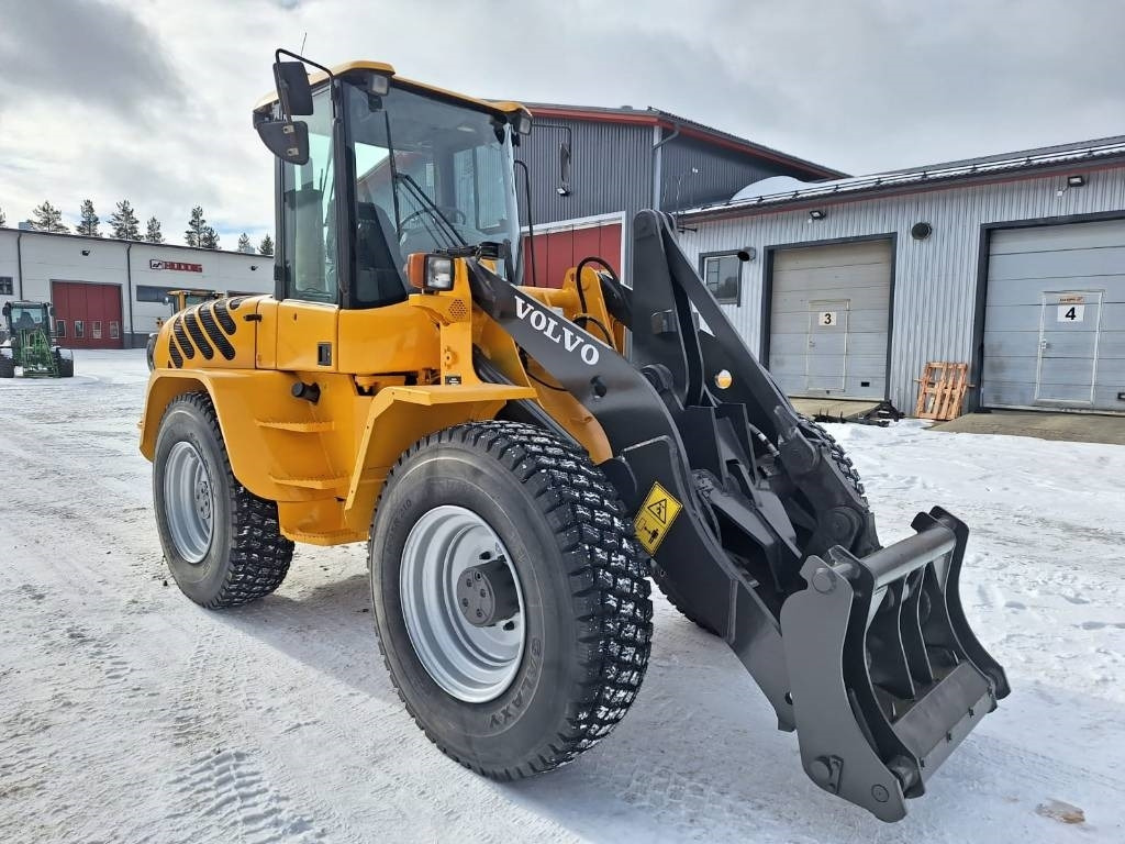 Leasing para Volvo L45B UUDET RENKAAT  Volvo L45B UUDET RENKAAT: foto 6