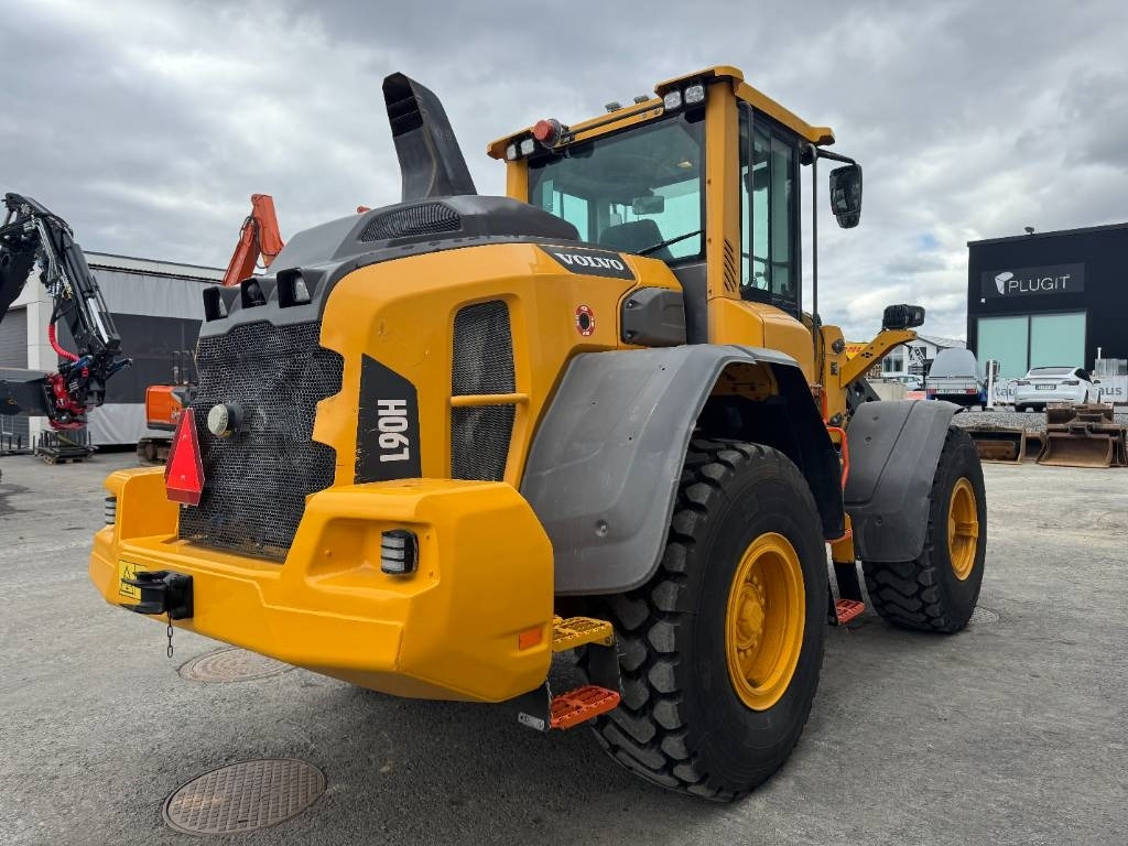 Volvo L90H UUSILLA RENKAILLA - Cargadora de ruedas: foto 5 Volvo L90H UUSILLA RENKAILLA - Cargadora de ruedas: foto 5