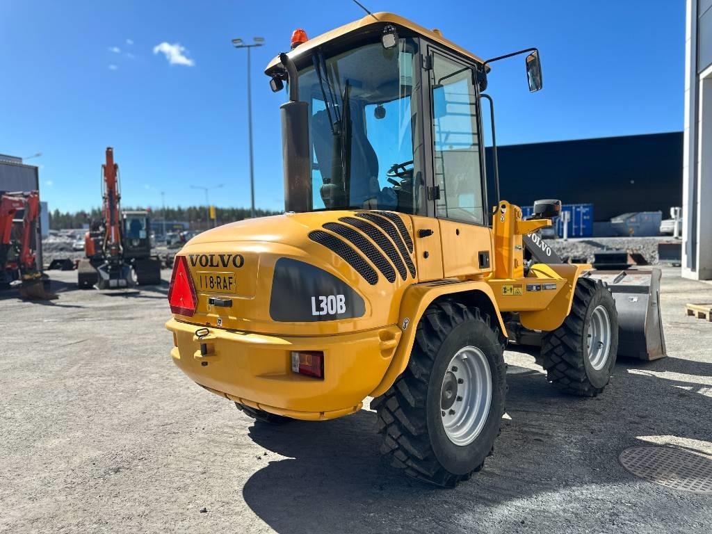 Volvo MYYTY! SOLD! L30B - Cargadora de ruedas: foto 4 Volvo MYYTY! SOLD! L30B - Cargadora de ruedas: foto 4