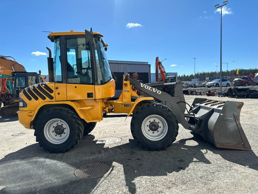 Volvo MYYTY! SOLD! L30B - Cargadora de ruedas: foto 5 Volvo MYYTY! SOLD! L30B - Cargadora de ruedas: foto 5