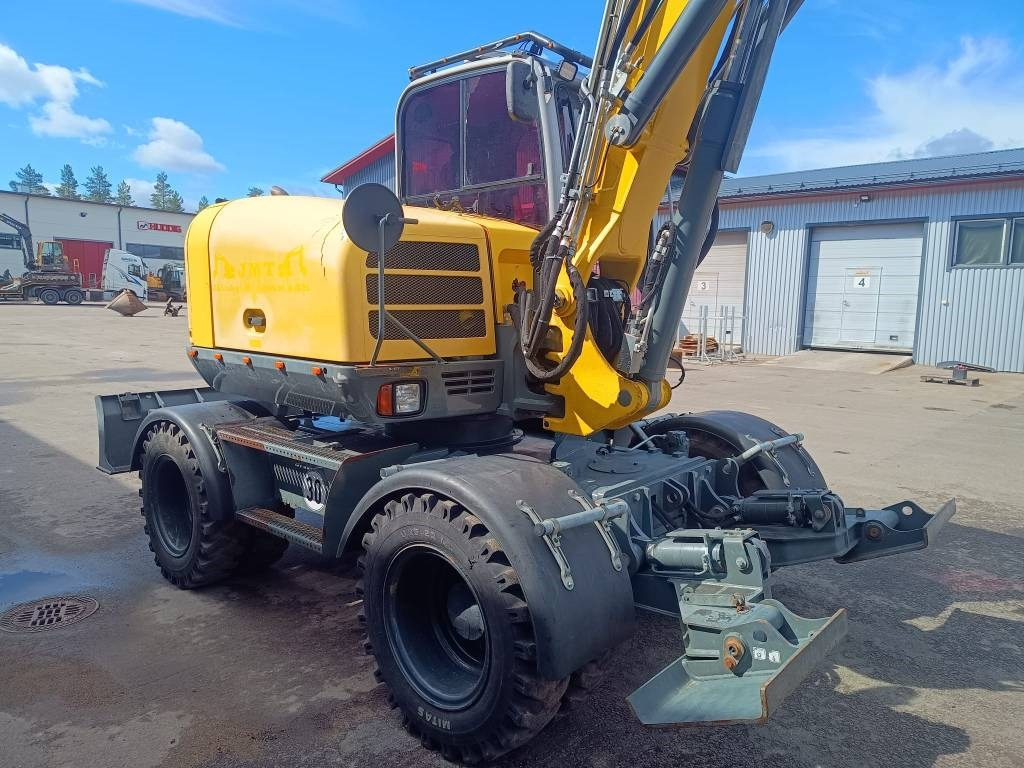 Wacker Neuson EW100 PYÖRITTÄJÄLLÄ - Excavadora de ruedas: foto 4 Wacker Neuson EW100 PYÖRITTÄJÄLLÄ - Excavadora de ruedas: foto 4