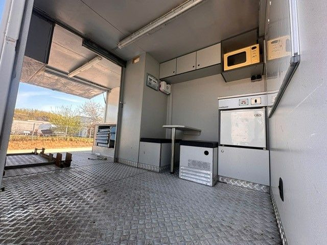Renault Midlum 240dXi. Klima. 225.000km. - Camión caja cerrada: foto 5 Renault Midlum 240dXi. Klima. 225.000km. - Camión caja cerrada: foto 5