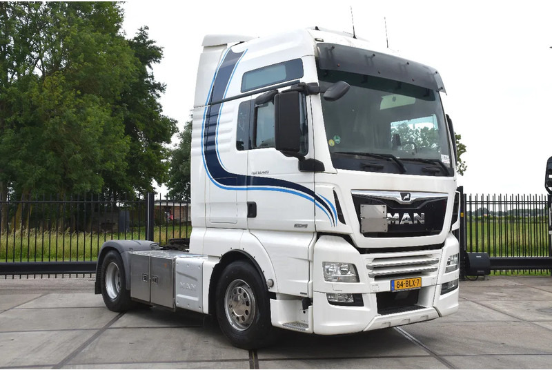 MAN TGX 18.420 - EURO 6 - ADR FL - PARK. AIRCO - NAVI - PTO - XENON LIGHTS - TOP CONDITION - - Cabeza tractora: foto 1 MAN TGX 18.420 - EURO 6 - ADR FL - PARK. AIRCO - NAVI - PTO - XENON LIGHTS - TOP CONDITION - - Cabeza tractora: foto 1