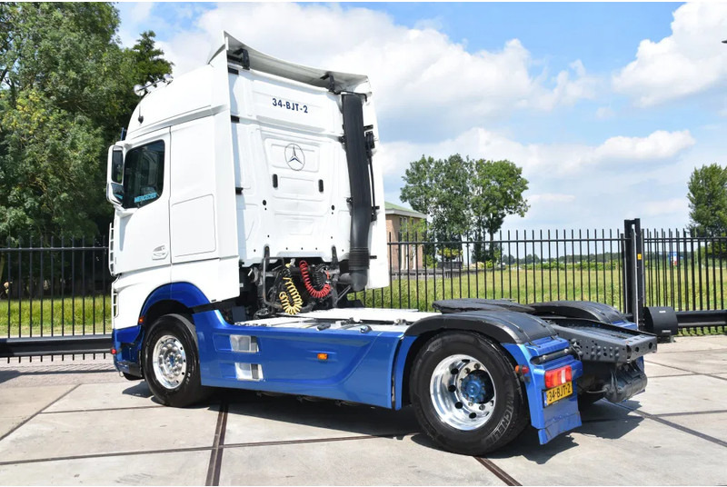 Mercedes-Benz Actros 1942 4x2 - ADR FL - 641 TKM - PTO - PARK. AIRCO - 2 BEDS - ALCOA'S - GOOD CONDITION - - Cabeza tractora: foto 3 Mercedes-Benz Actros 1942 4x2 - ADR FL - 641 TKM - PTO - PARK. AIRCO - 2 BEDS - ALCOA'S - GOOD CONDITION - - Cabeza tractora: foto 3