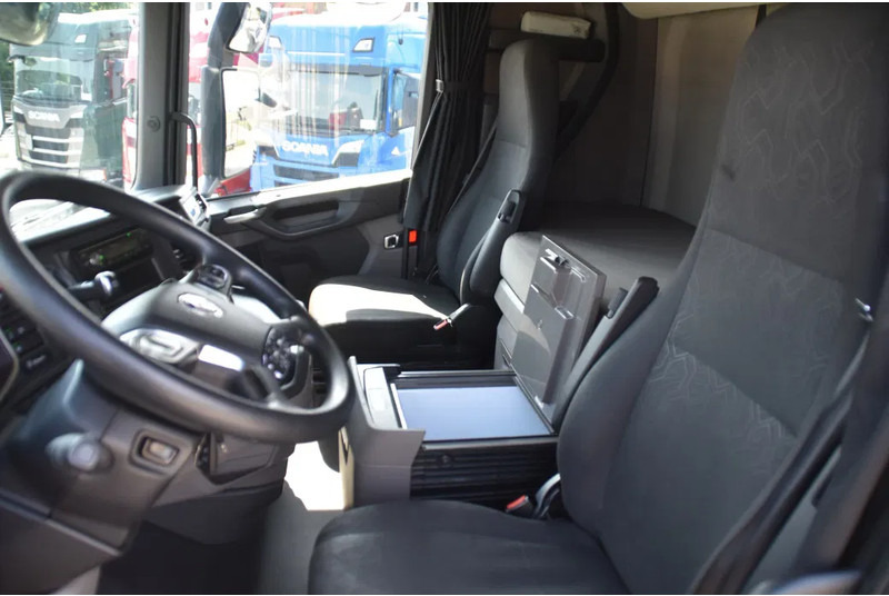 Scania S450 NGS 4x2NB - FULL AIR - 757 TKM - RETARDER - PARK. AIRCO - 2 x FUEL TANKS - TOP CONDITION - - Cabeza tractora: foto 5 Scania S450 NGS 4x2NB - FULL AIR - 757 TKM - RETARDER - PARK. AIRCO - 2 x FUEL TANKS - TOP CONDITION - - Cabeza tractora: foto 5