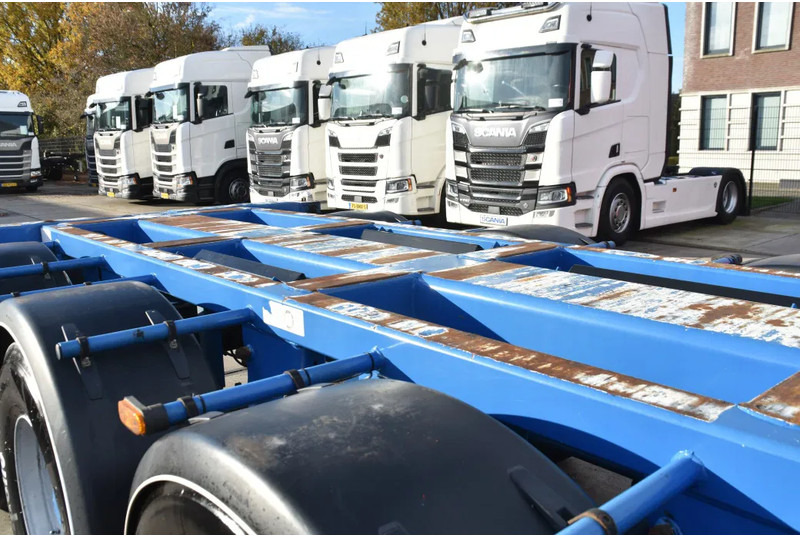 D-Tec FT-43-03V - DAMAGED - ALL CONNECTIONS - 3 x EXTENDABLE - LIFT AXLE - BPW AXLES - DRUM BRAKES - - Semirremolque portacontenedore/ Intercambiable: foto 5 D-Tec FT-43-03V - DAMAGED - ALL CONNECTIONS - 3 x EXTENDABLE - LIFT AXLE - BPW AXLES - DRUM BRAKES - - Semirremolque portacontenedore/ Intercambiable: foto 5