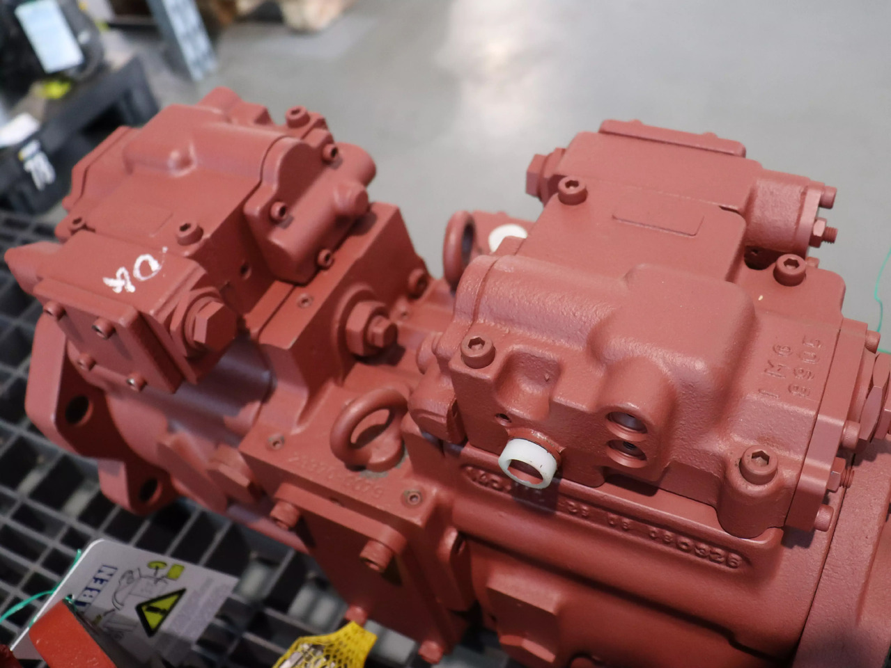 KAWASAKI K5V140DTP1A1R6NOA1 - Motor hidráulico para Maquinaria de construcción: foto 4 KAWASAKI K5V140DTP1A1R6NOA1 - Motor hidráulico para Maquinaria de construcción: foto 4