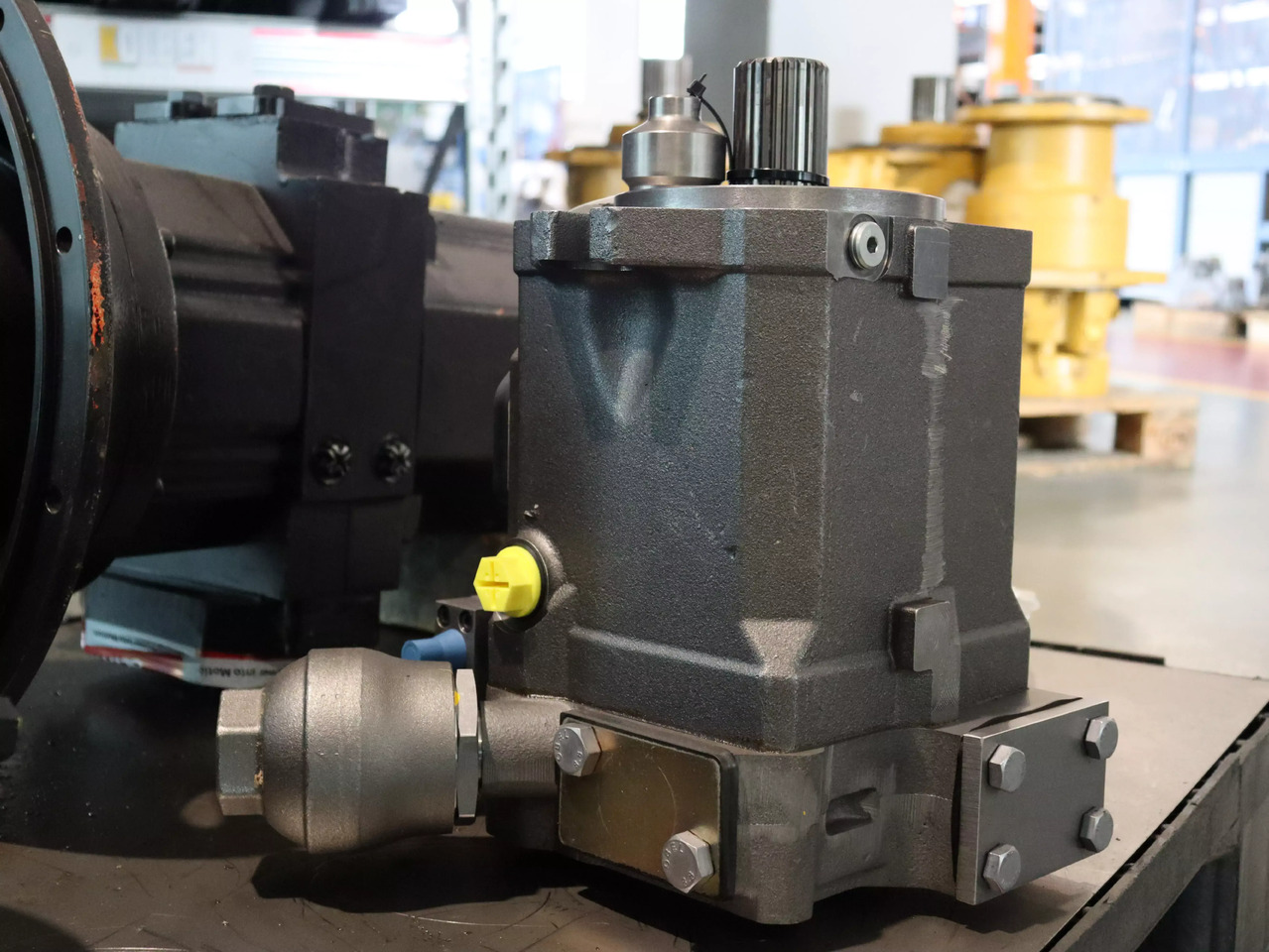 LINDE HPR02 A2 135 R LP00 0 0 0 S - Bomba hidráulica para Maquinaria de construcción: foto 1 LINDE HPR02 A2 135 R LP00 0 0 0 S - Bomba hidráulica para Maquinaria de construcción: foto 1