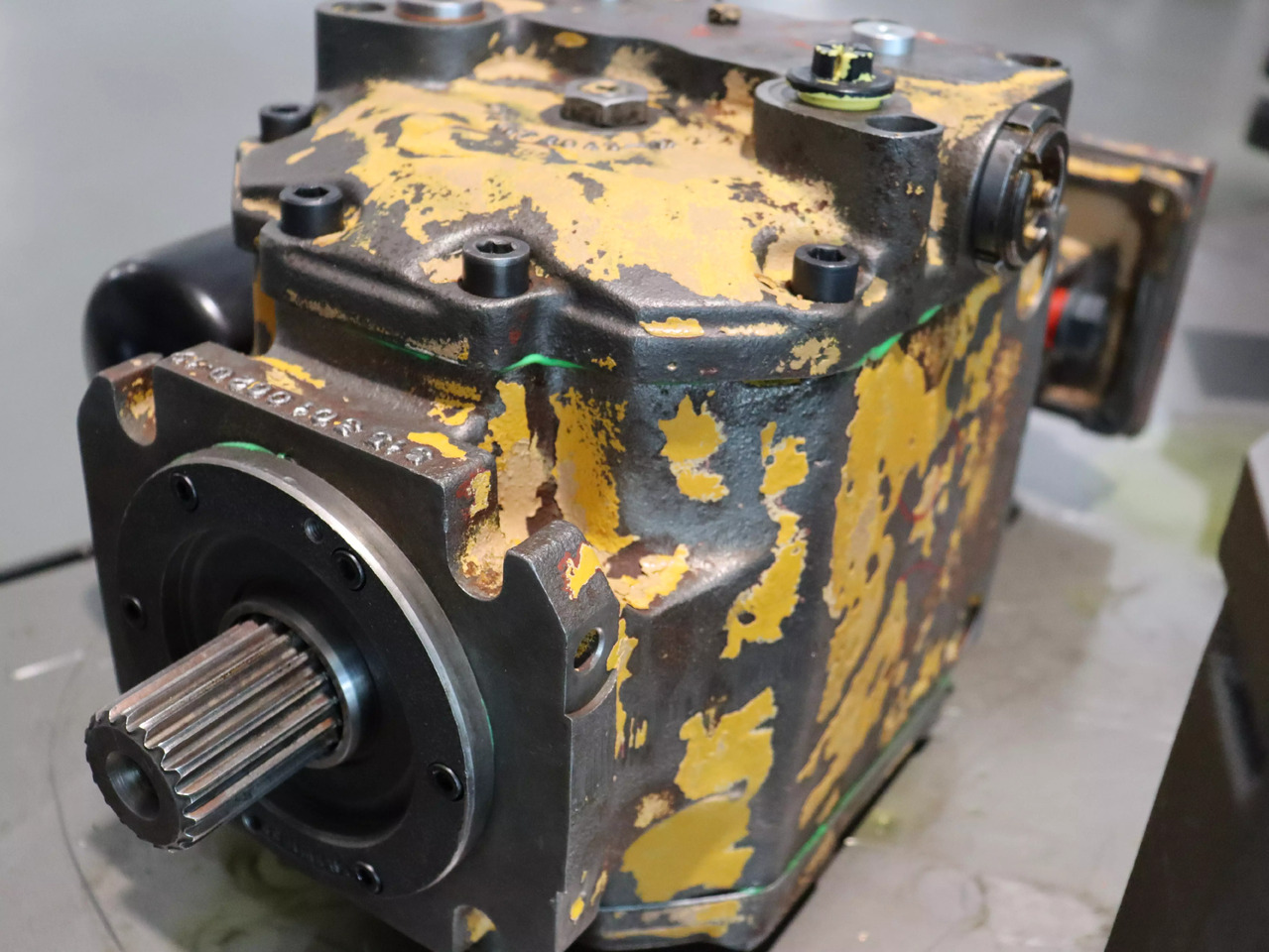 Linde BPV100-01R - Bomba hidráulica para Maquinaria de construcción: foto 2 Linde BPV100-01R - Bomba hidráulica para Maquinaria de construcción: foto 2