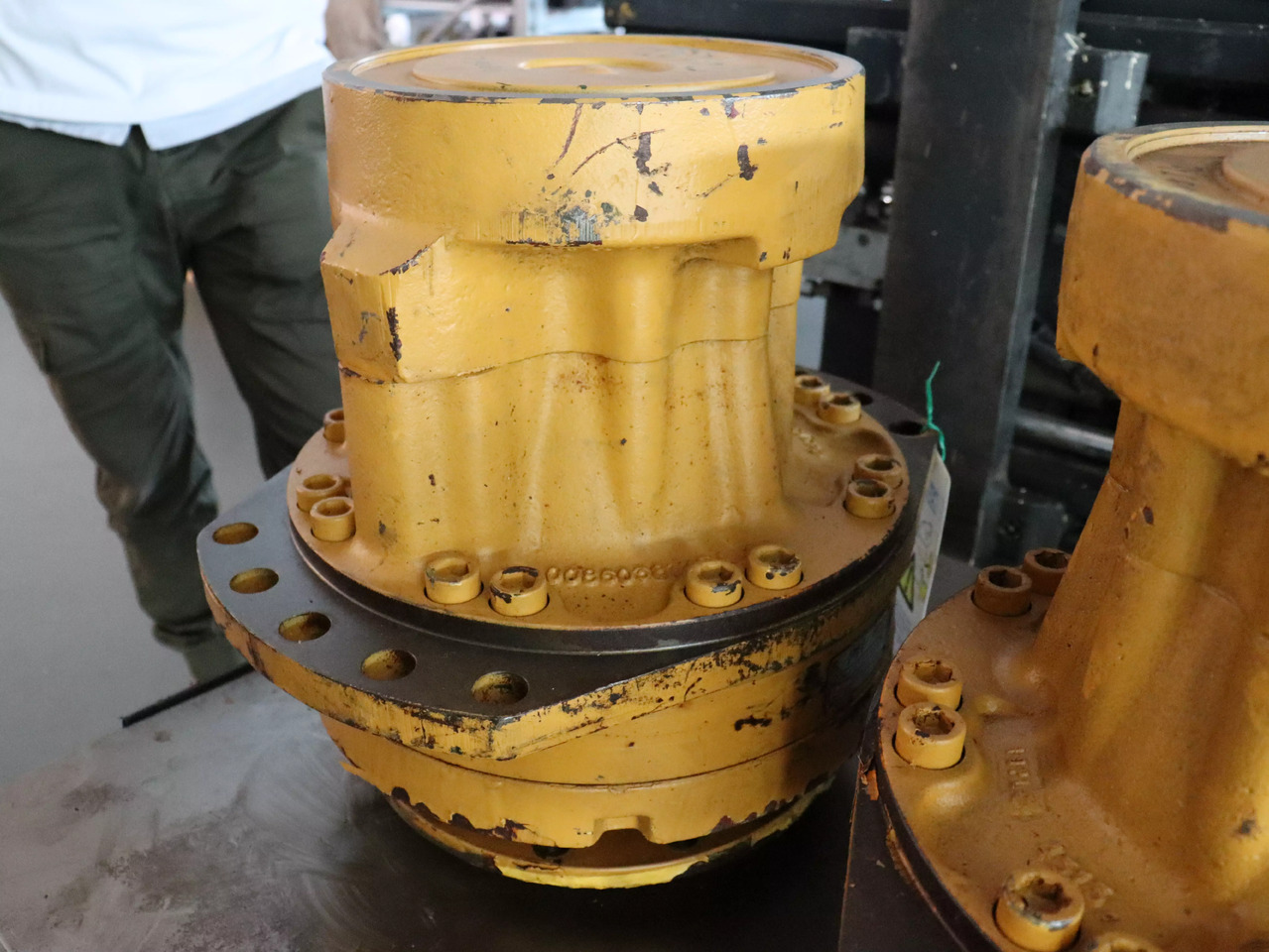 POCLAIN MS18-2-A21-F21-1410-5000 - Motor hidráulico para Maquinaria de construcción: foto 1 POCLAIN MS18-2-A21-F21-1410-5000 - Motor hidráulico para Maquinaria de construcción: foto 1