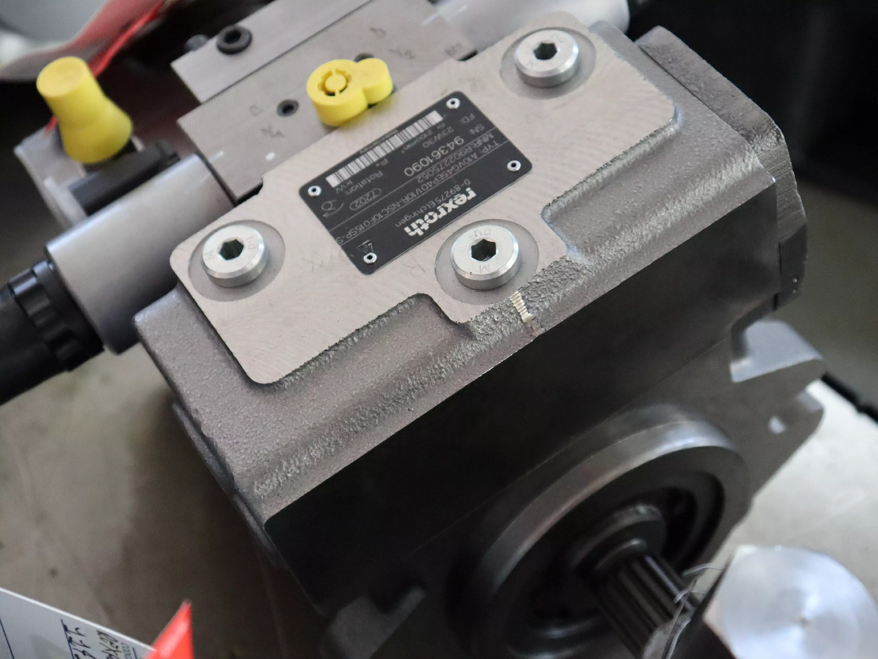 REXROTH A10VG45EP3D1/10R-NSC10F015SP-S - Bomba hidráulica para Maquinaria de construcción: foto 1 REXROTH A10VG45EP3D1/10R-NSC10F015SP-S - Bomba hidráulica para Maquinaria de construcción: foto 1