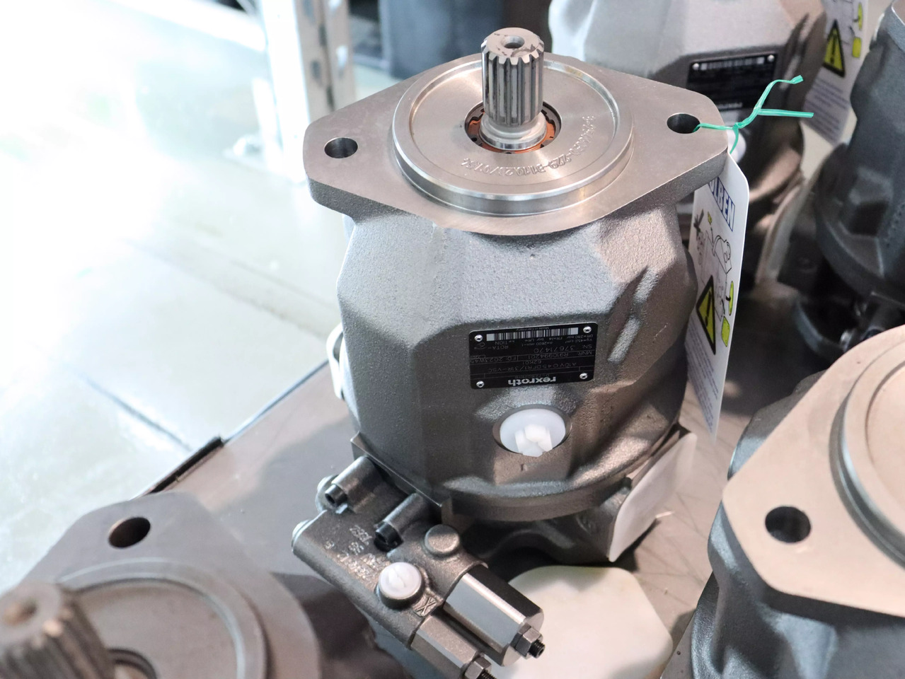 REXROTH A10VO45DFR1/31R-VSC62K01 - Bomba hidráulica para Maquinaria de construcción: foto 3 REXROTH A10VO45DFR1/31R-VSC62K01 - Bomba hidráulica para Maquinaria de construcción: foto 3