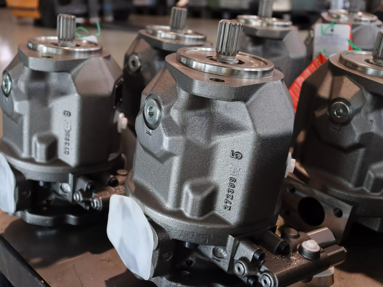 REXROTH A10VO45DFR1/31R-VSC62K01 - Bomba hidráulica para Maquinaria de construcción: foto 2 REXROTH A10VO45DFR1/31R-VSC62K01 - Bomba hidráulica para Maquinaria de construcción: foto 2