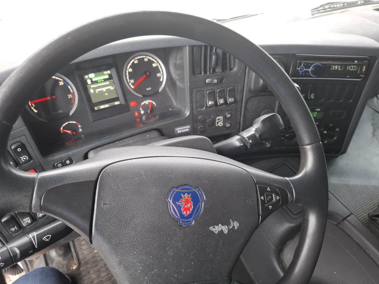 SCANIA P 250 DB4x2MLA - Camión chasis: foto 4 SCANIA P 250 DB4x2MLA - Camión chasis: foto 4