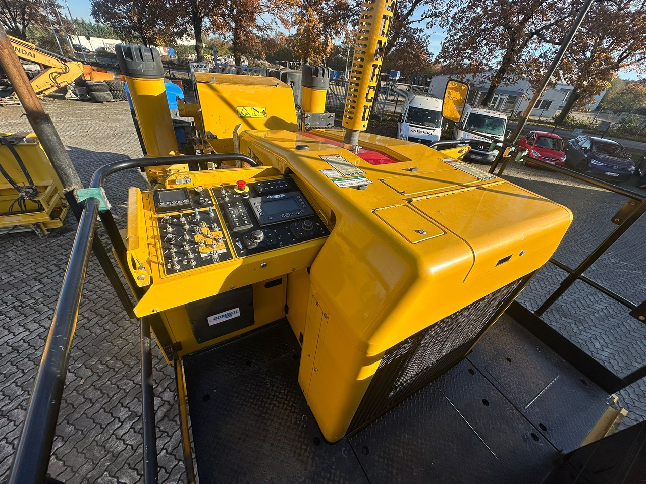 GOMACO 3300 - Extendedora de encofrado deslizante: foto 5 GOMACO 3300 - Extendedora de encofrado deslizante: foto 5