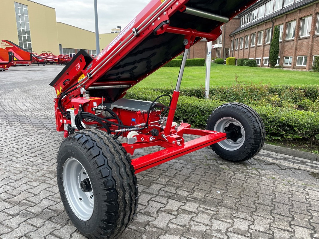 Grimme LC 705 - Rental - Almacenamiento: foto 4 Grimme LC 705 - Rental - Almacenamiento: foto 4