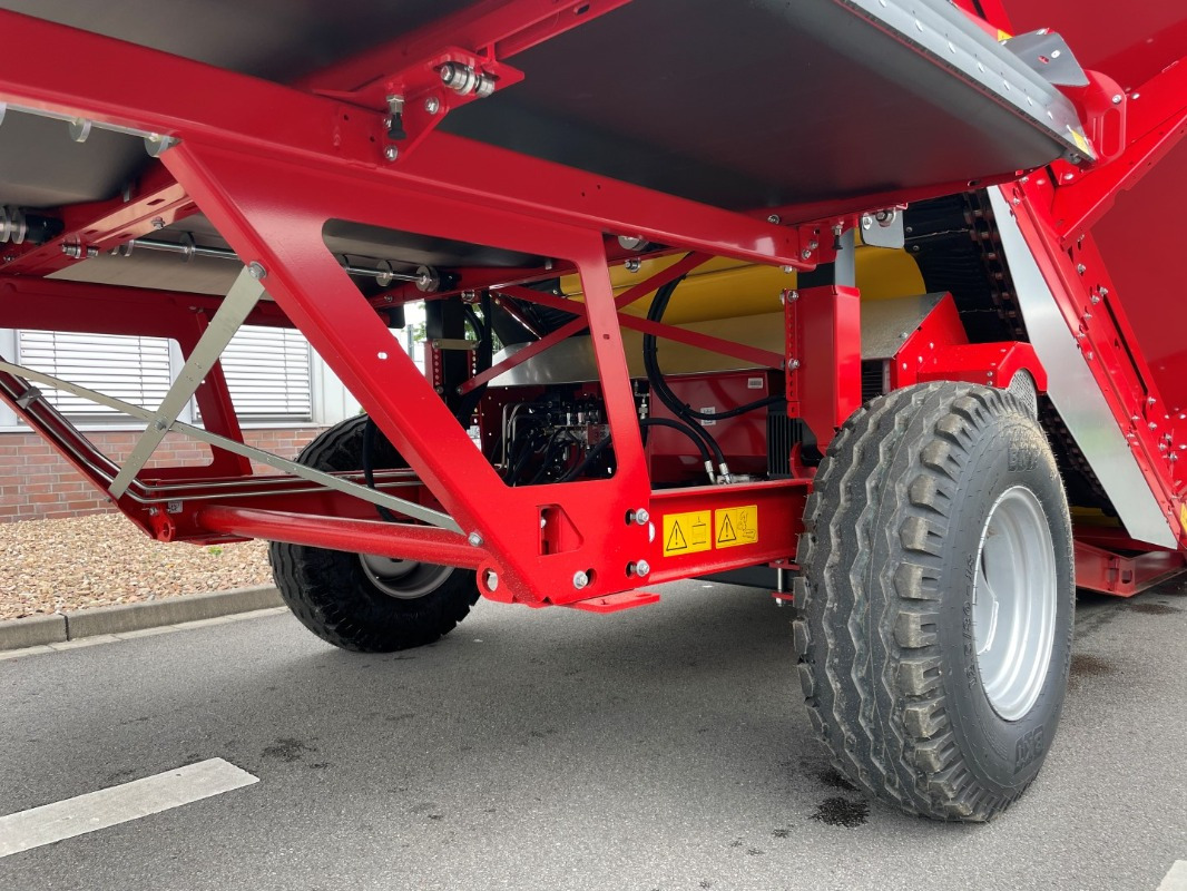 Grimme RH 20-60 C9 - Rental - Almacenamiento: foto 4 Grimme RH 20-60 C9 - Rental - Almacenamiento: foto 4