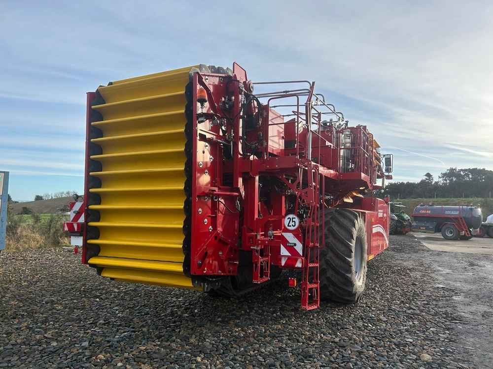 Grimme VARITRON 220 PLATINUM TT - Cosechadora: foto 3 Grimme VARITRON 220 PLATINUM TT - Cosechadora: foto 3