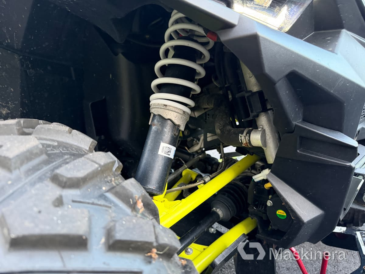 Cuadrimoto ATV Polaris Sportsman XP 1000 S med snöblad: foto 17