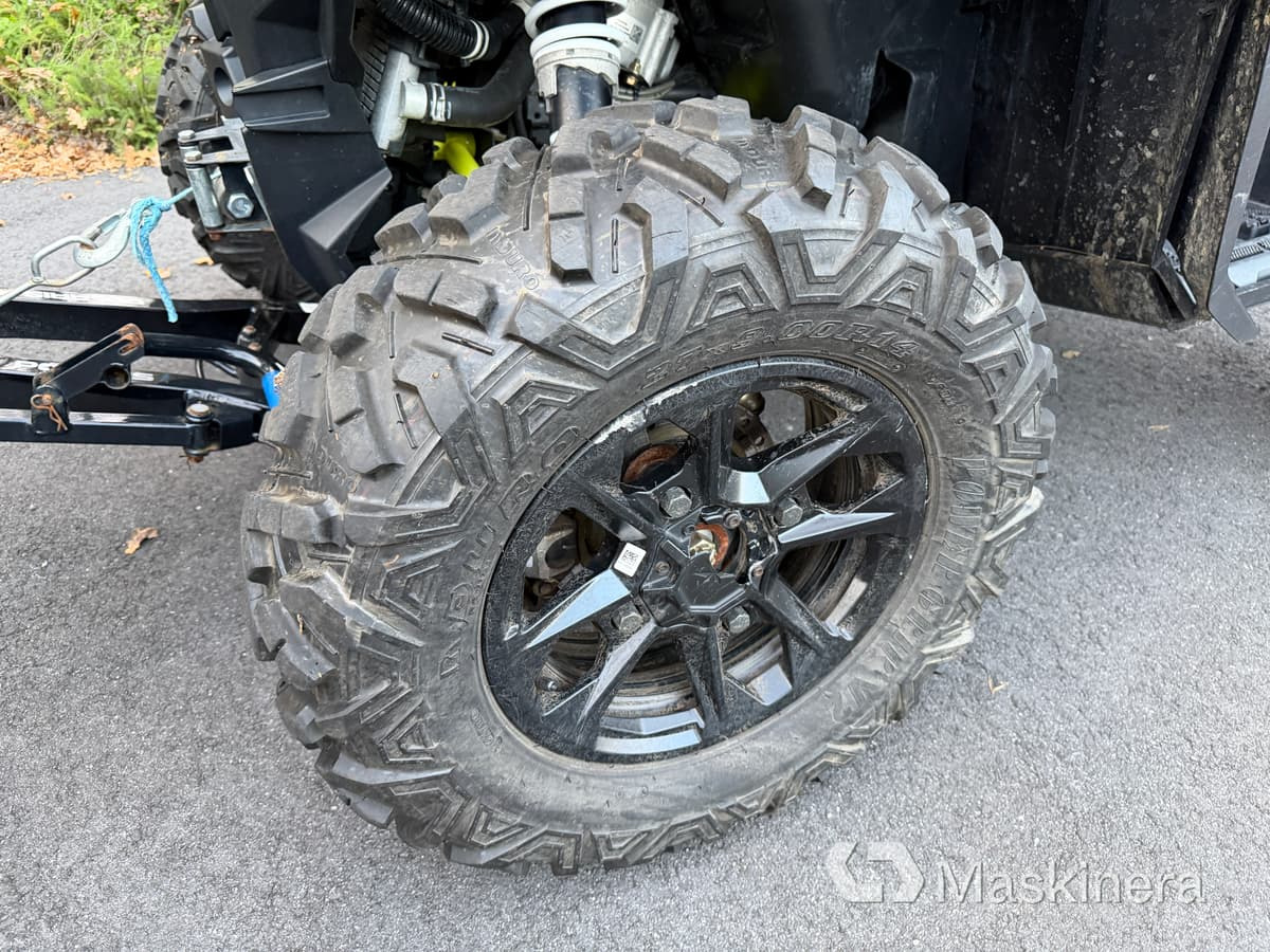 Cuadrimoto ATV Polaris Sportsman XP 1000 S med snöblad: foto 9