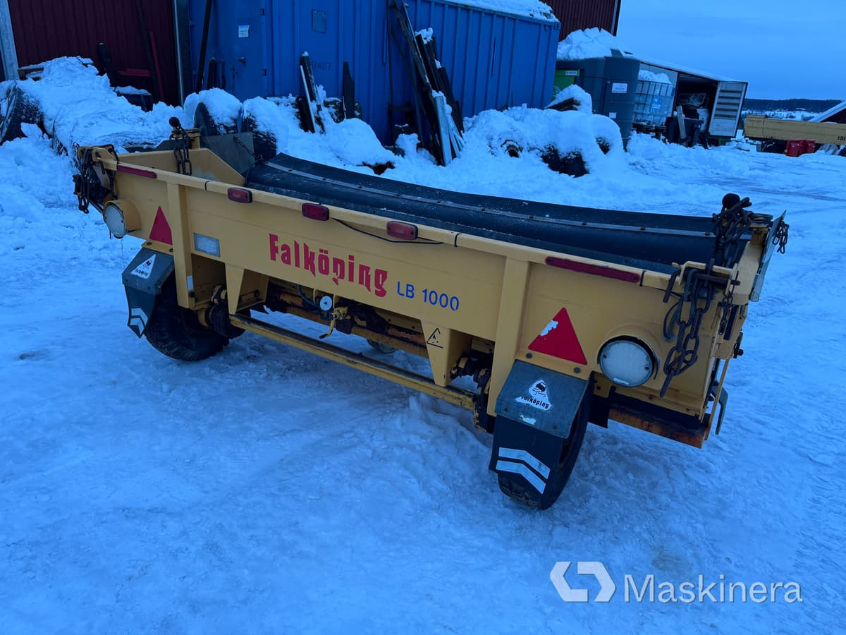 Falköping LB-1000 BL Sandspridare Falköping LB 1000 - Esparcidor de sal: foto 1 Falköping LB-1000 BL Sandspridare Falköping LB 1000 - Esparcidor de sal: foto 1