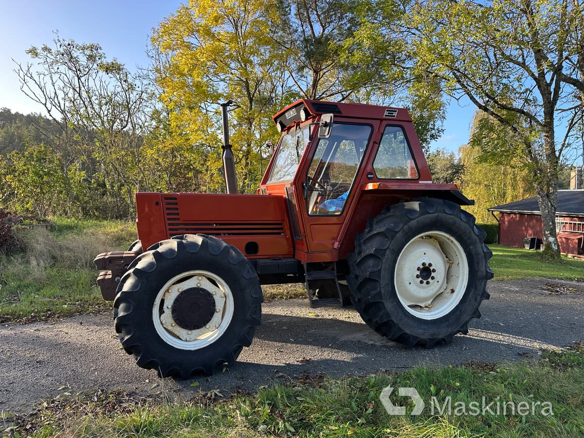 Fiat 880DT Traktor Fiat 880DT - Tractor: foto 4 Fiat 880DT Traktor Fiat 880DT - Tractor: foto 4