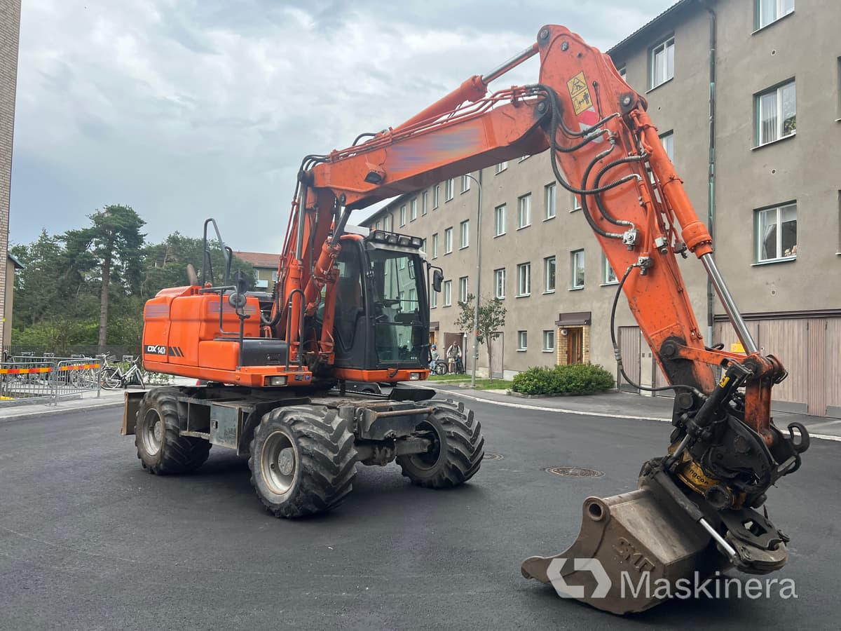 Hjugrävare Doosan DX140-3 - Excavadora de cadenas: foto 3 Hjugrävare Doosan DX140-3 - Excavadora de cadenas: foto 3