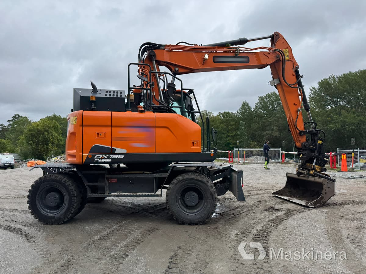 Hjulgrävare Doosan DX165 W-5 - Excavadora de cadenas: foto 4 Hjulgrävare Doosan DX165 W-5 - Excavadora de cadenas: foto 4