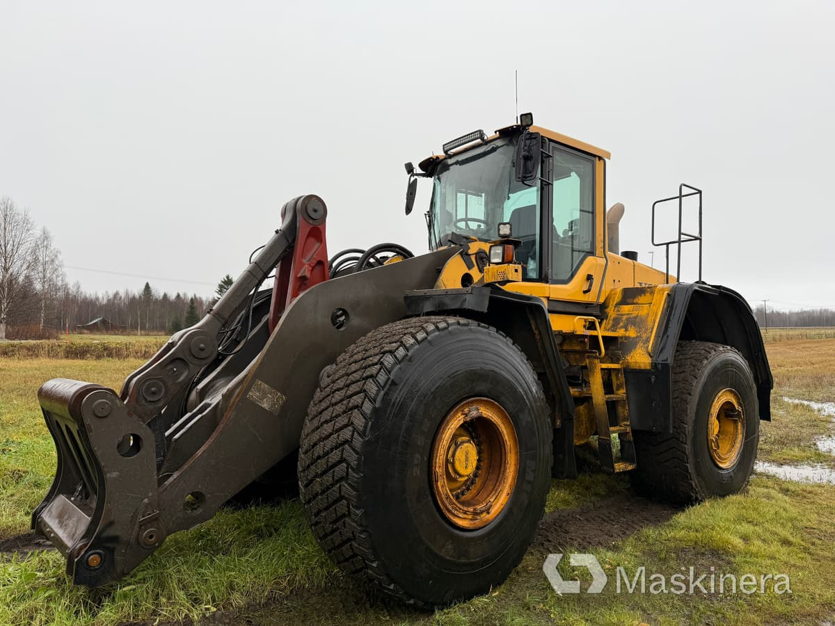Hjullastare Volvo L220F - Cargadora de ruedas: foto 1 Hjullastare Volvo L220F - Cargadora de ruedas: foto 1