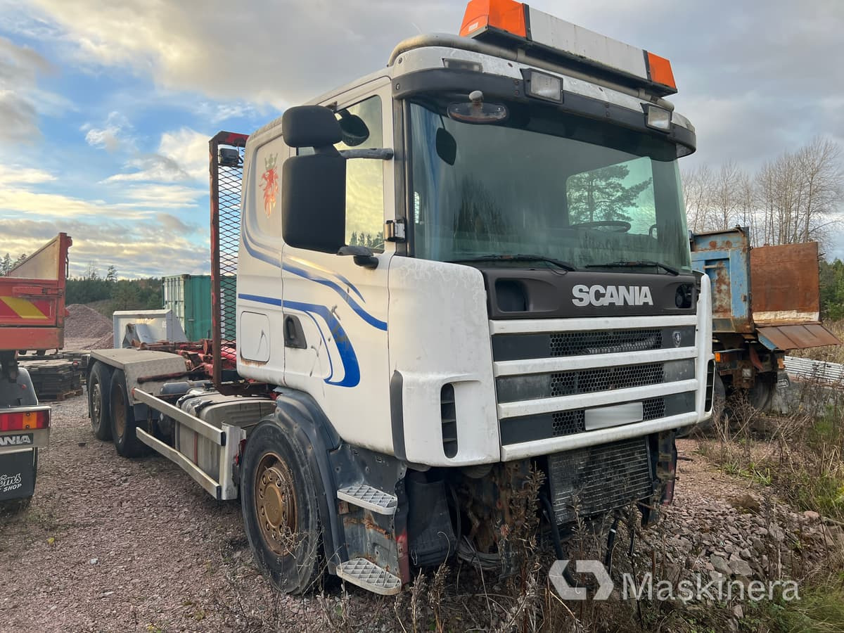 Lastväxlare Scania R124 GB 6X2 (Rep objekt) - Camión multibasculante: foto 1 Lastväxlare Scania R124 GB 6X2 (Rep objekt) - Camión multibasculante: foto 1