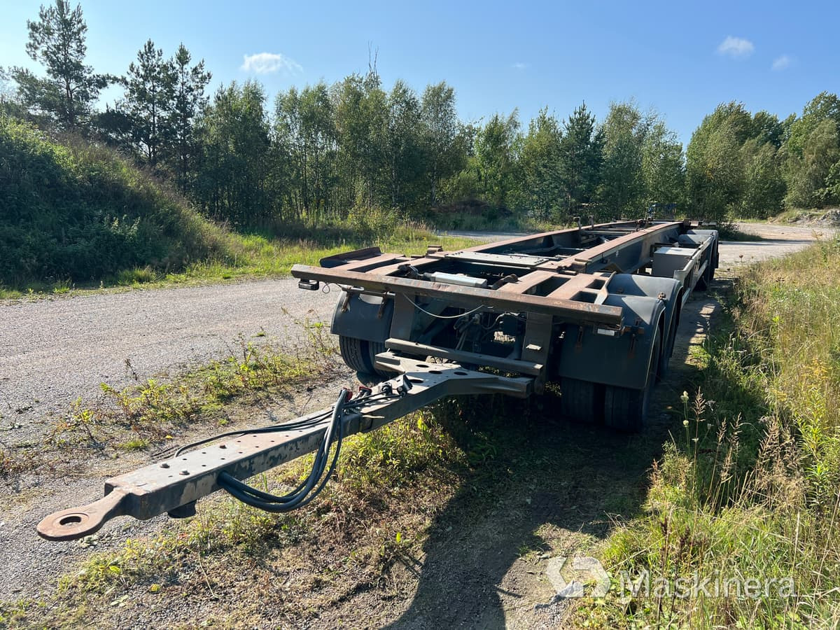 Lastväxlarsläp Cmt PT 12-20 - Remolque multilift/ Portacontenedores de cadenas: foto 3 Lastväxlarsläp Cmt PT 12-20 - Remolque multilift/ Portacontenedores de cadenas: foto 3
