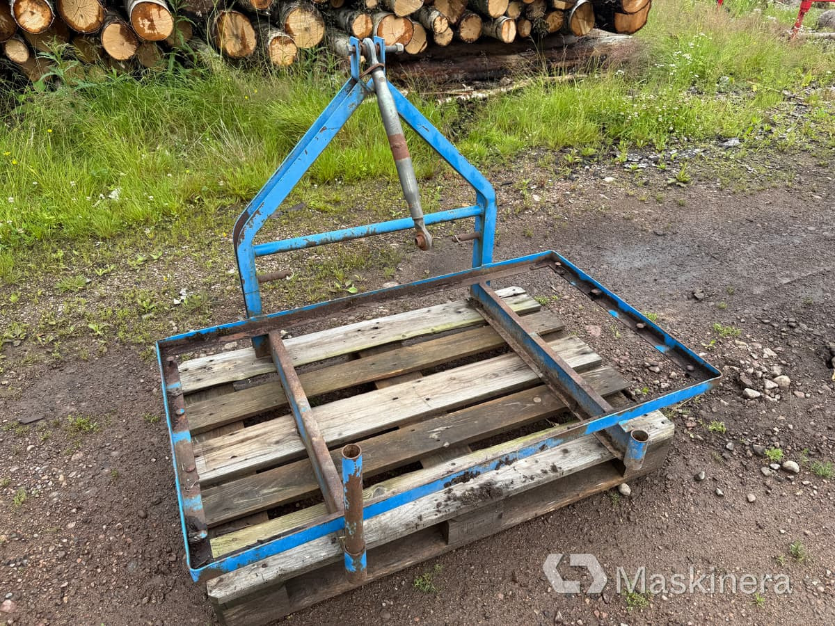 Lastbrygga till traktor - Otros maquinaria: foto 5 Lastbrygga till traktor - Otros maquinaria: foto 5