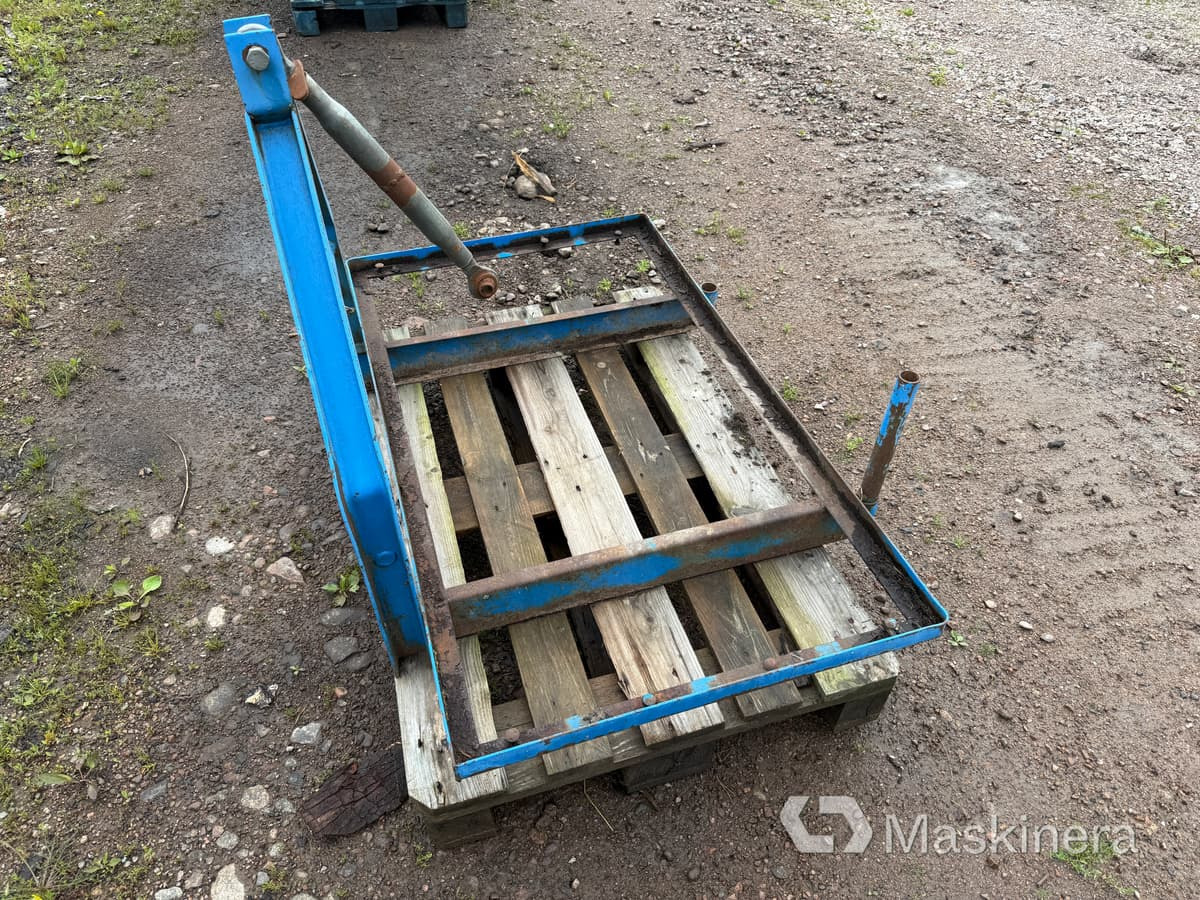Lastbrygga till traktor - Otros maquinaria: foto 4 Lastbrygga till traktor - Otros maquinaria: foto 4