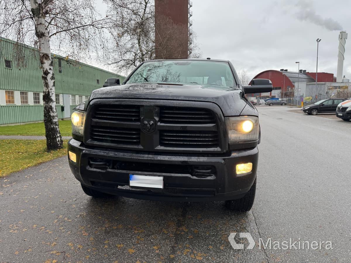 Pickup Ram 2500 Laramie - Furgón: foto 2 Pickup Ram 2500 Laramie - Furgón: foto 2