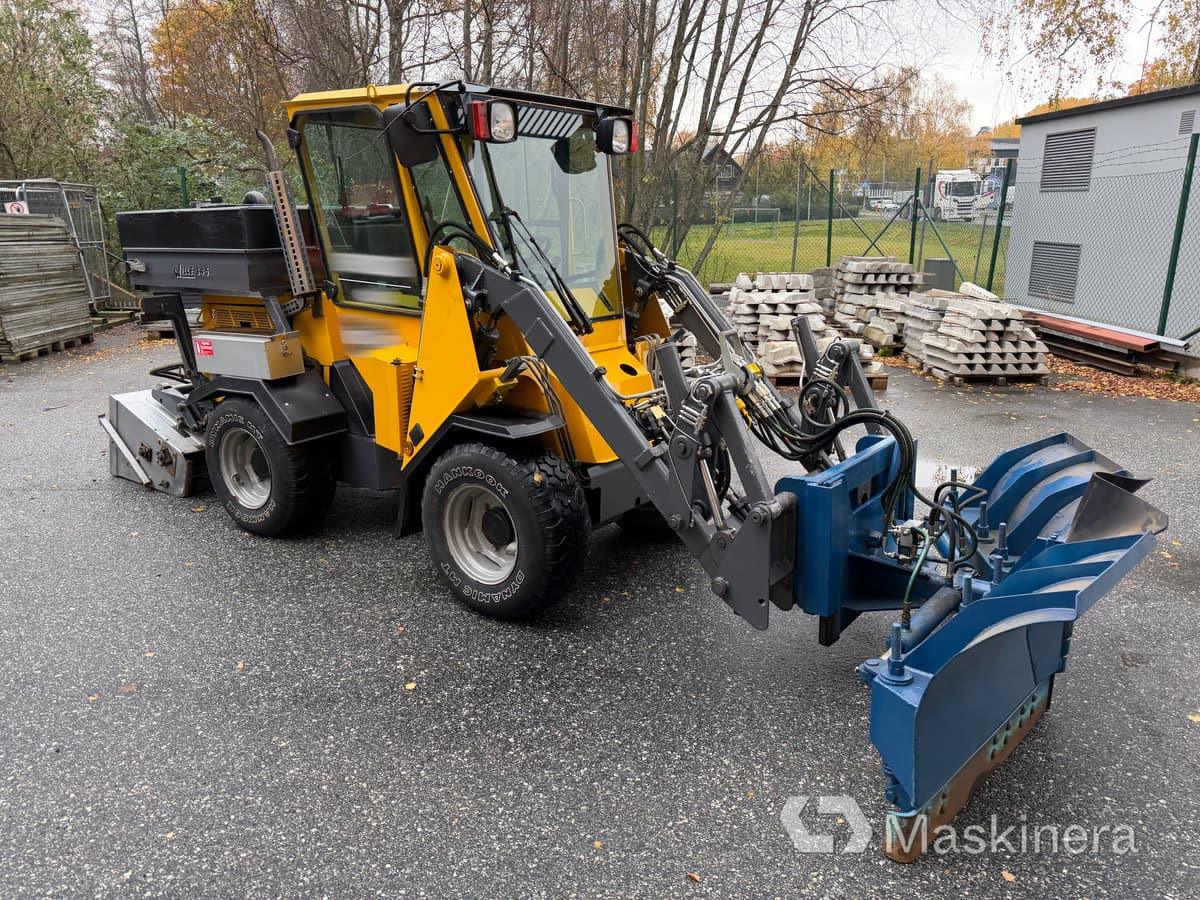 Redskapsbärare Wille 345 med snöutrustning - Máquina quitanieve: foto 3 Redskapsbärare Wille 345 med snöutrustning - Máquina quitanieve: foto 3