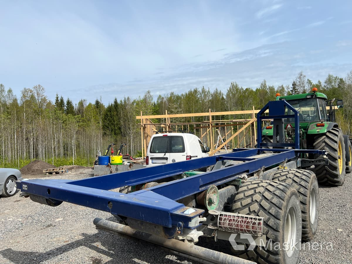 Rosenqvist Försäljning Lastväxlarram för container 20 fot - Equipos de gancho multilift/ De cadena multilift: foto 3 Rosenqvist Försäljning Lastväxlarram för container 20 fot - Equipos de gancho multilift/ De cadena multilift: foto 3