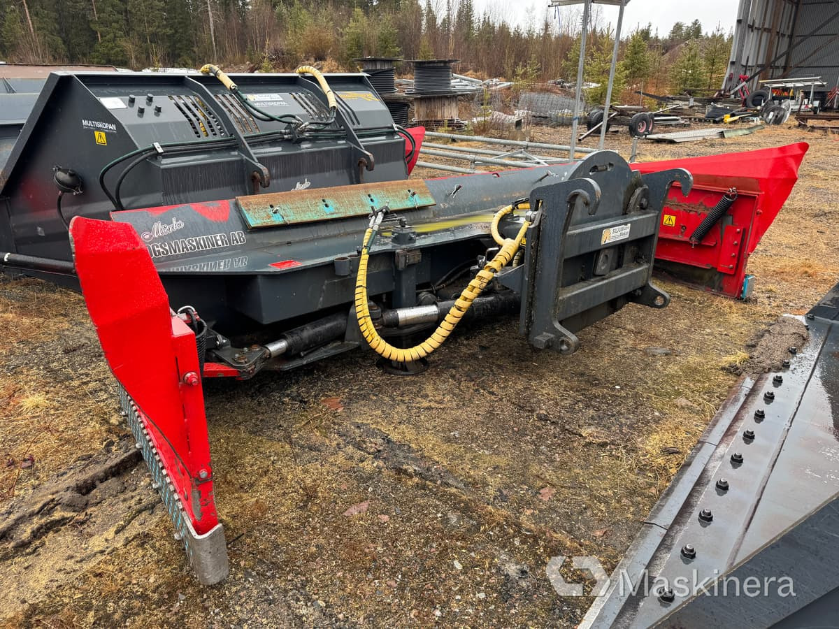 Siljum Isriv 3700 Klaffplog Siljum - Hoja de bulldozer: foto 4 Siljum Isriv 3700 Klaffplog Siljum - Hoja de bulldozer: foto 4