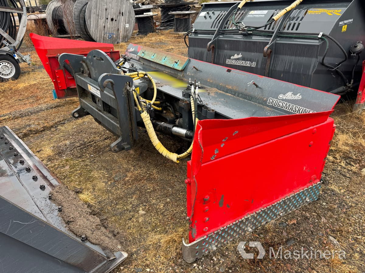Siljum Isriv 3700 Klaffplog Siljum - Hoja de bulldozer: foto 5 Siljum Isriv 3700 Klaffplog Siljum - Hoja de bulldozer: foto 5