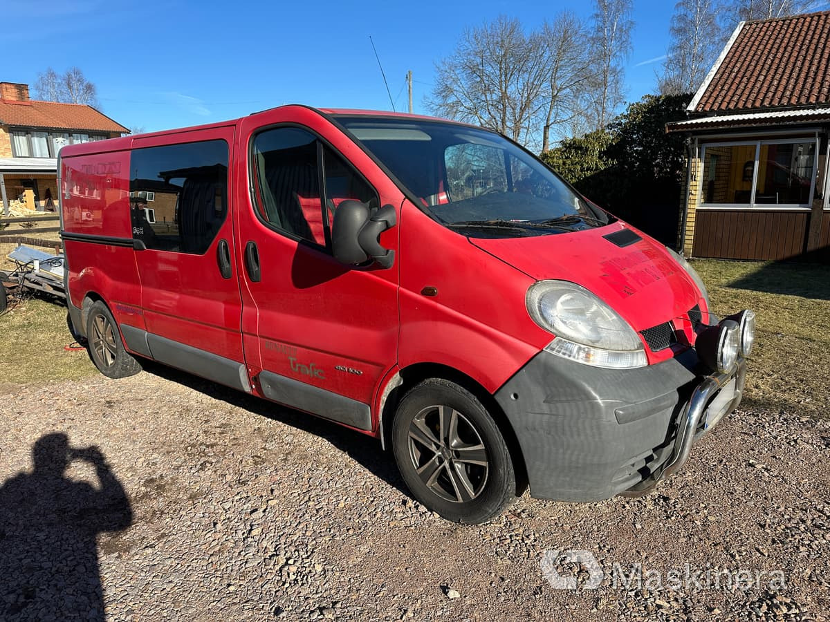 Furgón Skåpbil Renault Trafic 1.9 dCi: foto 1