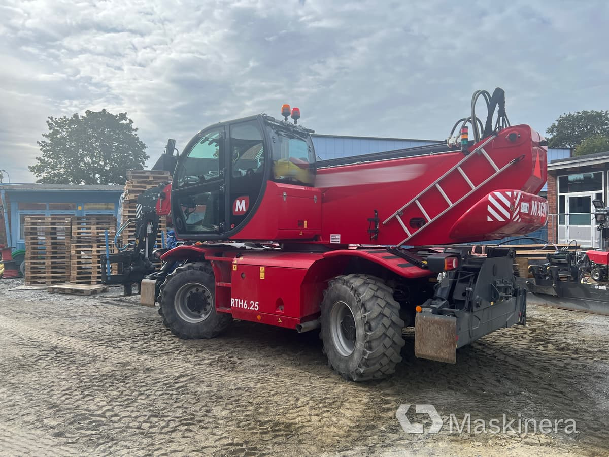 Teleskoplastare Magni RTH6.25 med redskap - Manipulador telescópico: foto 4 Teleskoplastare Magni RTH6.25 med redskap - Manipulador telescópico: foto 4