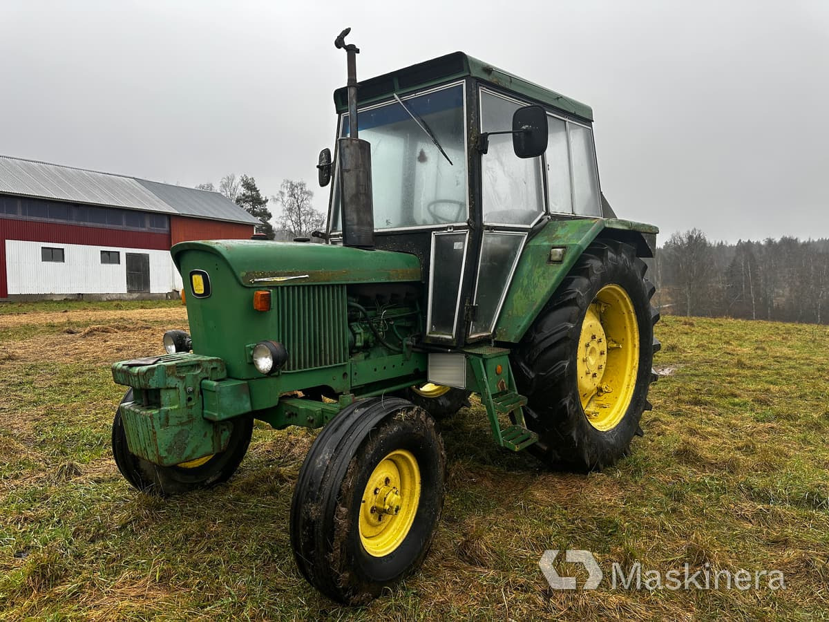 Traktor John Deere 2030 - Tractor: foto 1 Traktor John Deere 2030 - Tractor: foto 1
