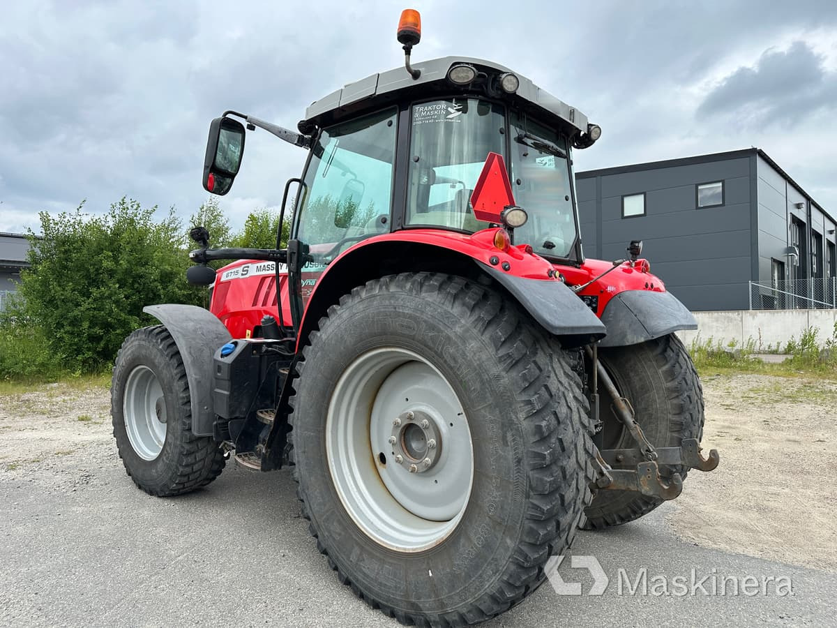 Traktor Massey Fergusson MF 6715 S + Bigab 10-14 G2 - Tractor: foto 3 Traktor Massey Fergusson MF 6715 S + Bigab 10-14 G2 - Tractor: foto 3