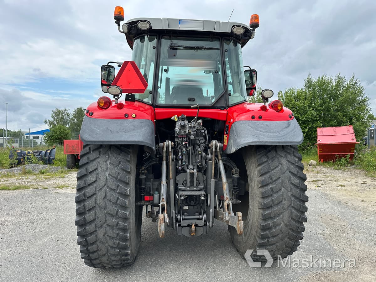Traktor Massey Fergusson MF 6715 S + Bigab 10-14 G2 - Tractor: foto 4 Traktor Massey Fergusson MF 6715 S + Bigab 10-14 G2 - Tractor: foto 4