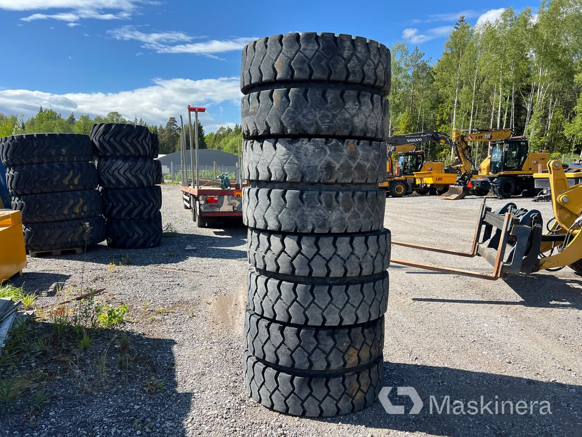Trelleborg 10.00-20 NHS Däck med fälg Dubbelmontage Trelleborg 10.00-20 - Rueda completa para Maquinaria de construcción: foto 1 Trelleborg 10.00-20 NHS Däck med fälg Dubbelmontage Trelleborg 10.00-20 - Rueda completa para Maquinaria de construcción: foto 1