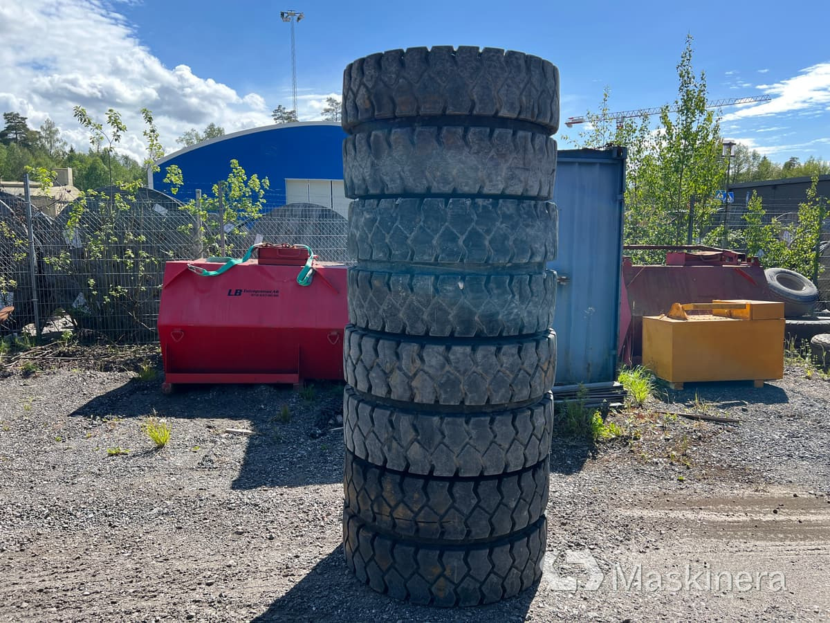 Trelleborg 10.00-20 NHS Däck med fälg Dubbelmontage Trelleborg 10.00-20 - Rueda completa para Maquinaria de construcción: foto 3 Trelleborg 10.00-20 NHS Däck med fälg Dubbelmontage Trelleborg 10.00-20 - Rueda completa para Maquinaria de construcción: foto 3