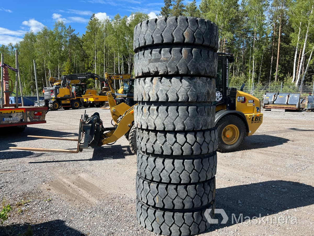 Trelleborg 10.00-20 NHS Däck med fälg Dubbelmontage Trelleborg 10.00-20 - Rueda completa para Maquinaria de construcción: foto 2 Trelleborg 10.00-20 NHS Däck med fälg Dubbelmontage Trelleborg 10.00-20 - Rueda completa para Maquinaria de construcción: foto 2