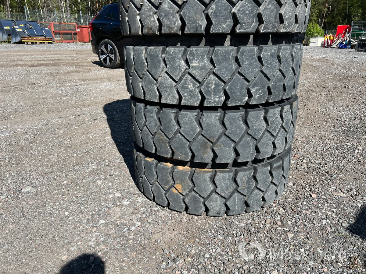 Trelleborg 10.00-20 NHS Däck med fälg Dubbelmontage Trelleborg 10.00-20 - Rueda completa para Maquinaria de construcción: foto 5 Trelleborg 10.00-20 NHS Däck med fälg Dubbelmontage Trelleborg 10.00-20 - Rueda completa para Maquinaria de construcción: foto 5