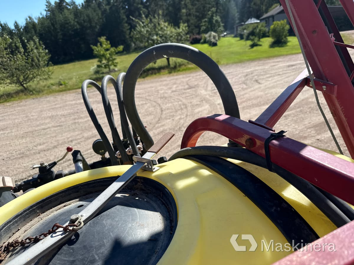 Pulverizador suspendido Växtskyddsspruta Hardi LXY1000: foto 17