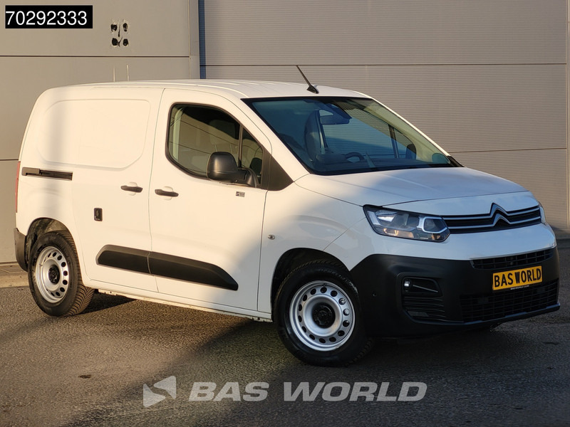 Citroën Berlingo 130PK L1H1 Benzine Emissievrije Euro6 Automaat Navi Airco Cruise Parkeersensoren L1 3m3 Airco Cruise control - Furgoneta pequeña: foto 5 Citroën Berlingo 130PK L1H1 Benzine Emissievrije Euro6 Automaat Navi Airco Cruise Parkeersensoren L1 3m3 Airco Cruise control - Furgoneta pequeña: foto 5