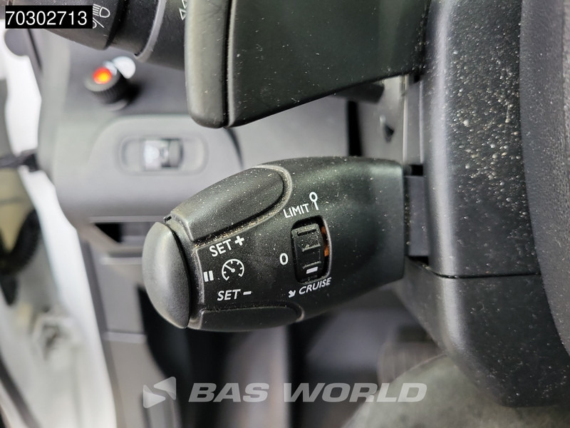 Furgoneta pequeña Citroën Berlingo 130pk Emissievrij Automaat Benzine L1H1 Navi Airco Cruise Parkeersensoren Imperiaal L1 Kompakt Airco Cruise control: foto 17 Furgoneta pequeña Citroën Berlingo 130pk Emissievrij Automaat Benzine L1H1 Navi Airco Cruise Parkeersensoren Imperiaal L1 Kompakt Airco Cruise control: foto 17